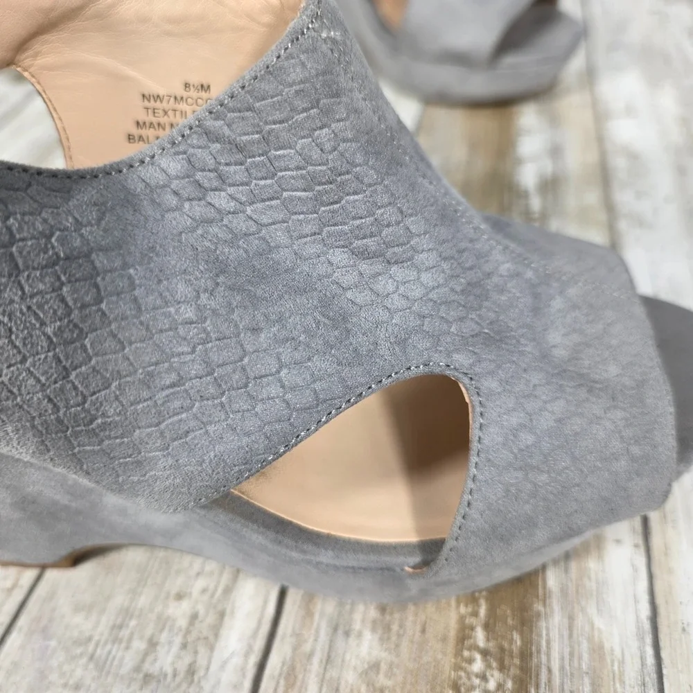 Nine West McCollum Wedge Sandal Blue Gray Faux Suede Peep Platform Slingback 8.5